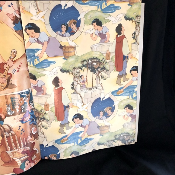 🎉HP!🎉 Vintage 1993 Disney Gift Wrap-Snow White and The Seven Dwarfs - Picture 6 of 12